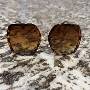 Tortoiseshell Hexagon Sunglasses for Women - Brown Lenses